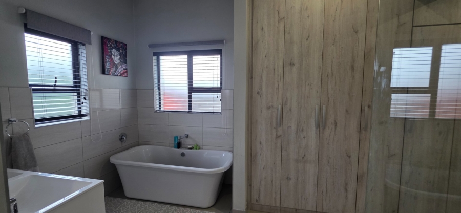 To Let 4 Bedroom Property for Rent in Leloko Lifestyle Estate North West